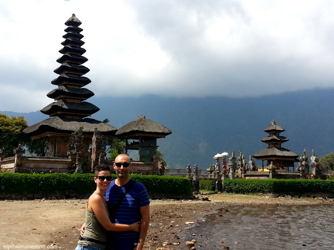 Templo del lago, Bali 