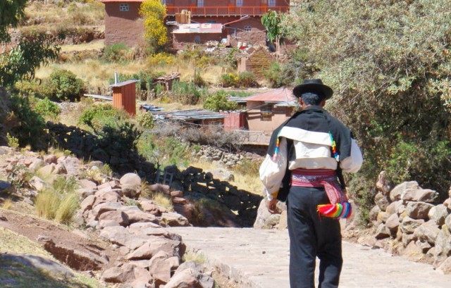 Excursión a Taquile desde Puno en un día