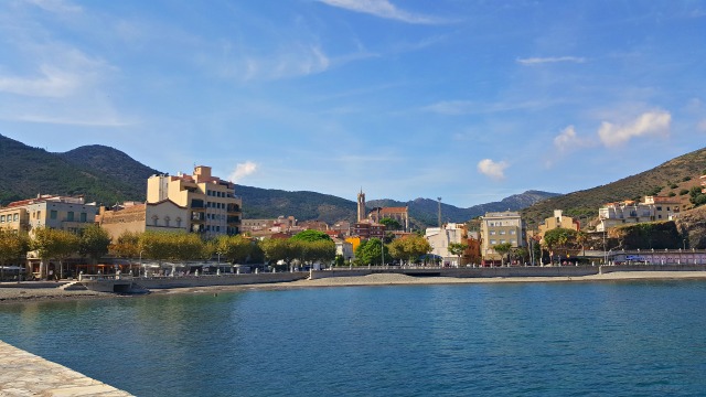 Primer pueblo de Cataluña.Frontera con Francia. 