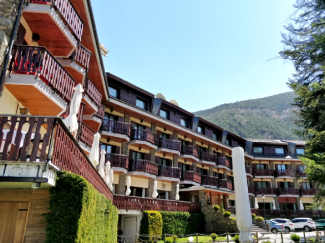 Hotel en Andorra familiar cerca de las pistas de esquí.