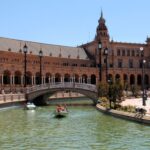 Qué ver en la Plaza de España de Sevilla: Historia, Curiosidades y Ruta por Andalucía.