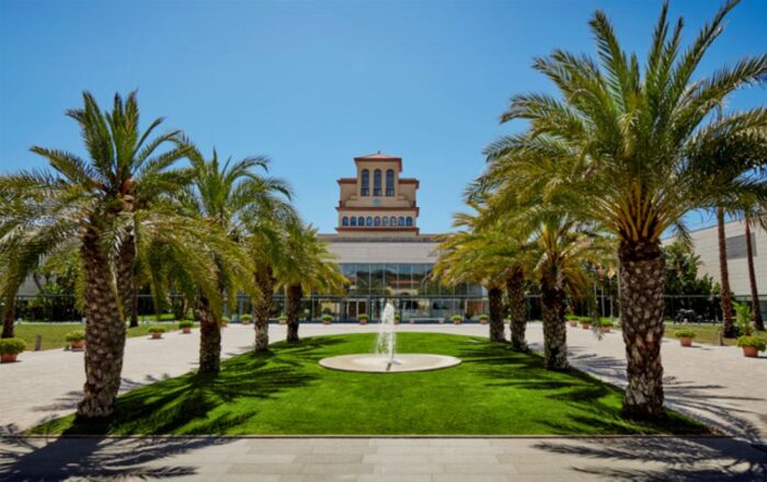 escapada desde barcelona hotel celebar la navidad en un hotel en barcelona