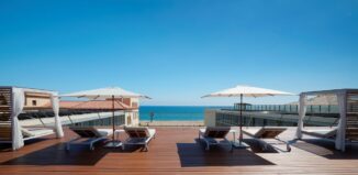 Ver el eclipse solar de 2026 frente al Mediterráneo: en Le Méridien Ra Beach Hotel & Spa mejor hotel de tarragona