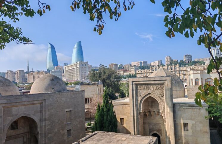 que ver en baku